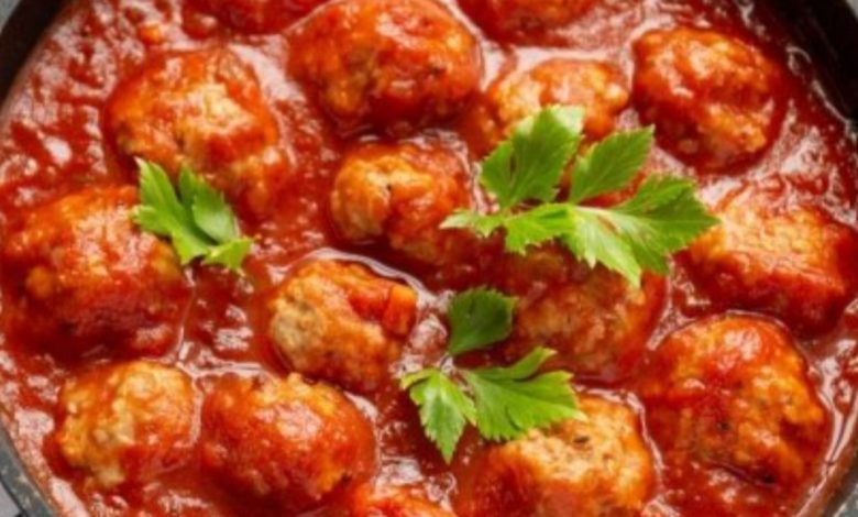 طريقة تحضير كفتة داوود باشا مع الصلصة اللذيذة بأسهل وصفة