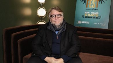 غييرمو ديل تورو يشارك في عرض النسخة المرممة لـ"أعظم قصة على الإطلاق"