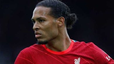 فان دايك يؤكد لا أحد يضمن مكانه في ليفربول وصلاح