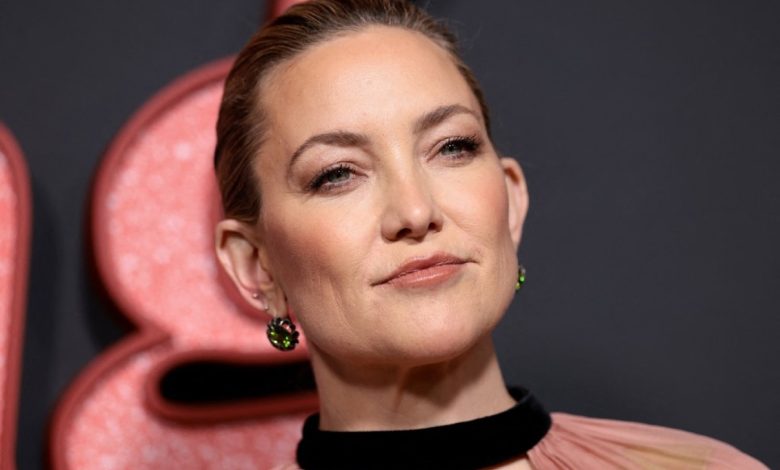 كيت هدسون تتسلّم جائزة Spotlight من نقابة مصممي الأزياء