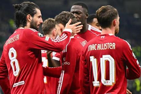 ليفربول يواجه برايتون وسط أزمة محمد صلاح وسلوت