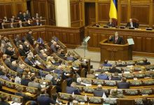 نائب أوكراني: زيلينسكي أغضب واشنطن بمحاولاته إطالة أمد مفاوضات التسوية