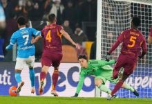 نابولي يسقط روما في عقر داره ويزاحم ميلان على صدارة "الكالتشيو"