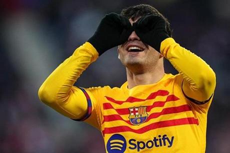 نجم برشلونة: موهبة بيدري حل كل المواقف المعقدة