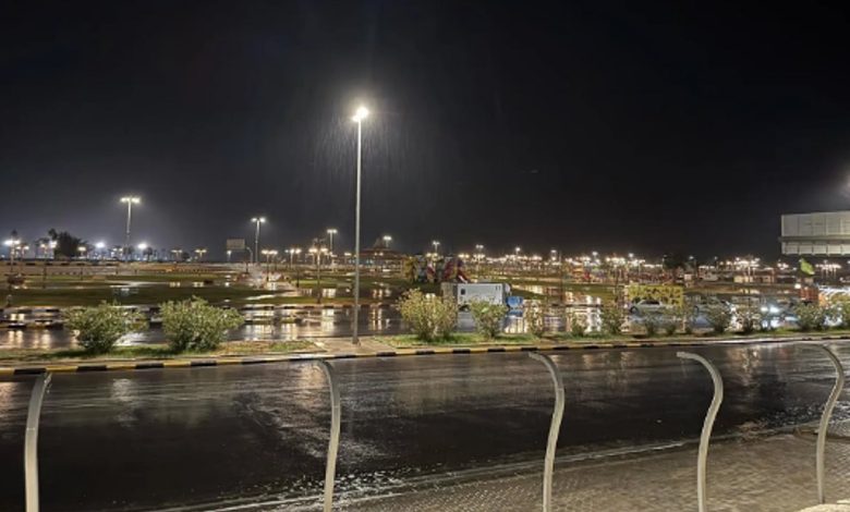 هطول أمطار متفرقة على محافظتي رفحاء وتيماء ومدينة عرعر وينبع والمدينة المنورة