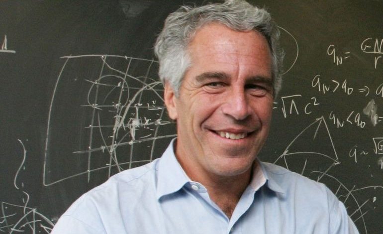 وثائق جديدة لقضية إبستين.. كيف تعاملت وزارة العدل الأمريكية مع معلومات الضحايا؟