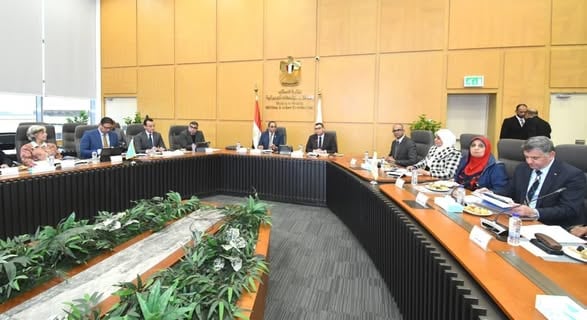 وزير الإسكان: حريصون على تحقيق التكامل بين المدن الجديدة والمحافظة الأم