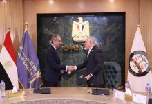 وزير الاتصالات والنائب العام يوقعان بروتوكول تعاون لتنفيذ 10 مشروعات للتحول الرقمي بالنيابة العامة
