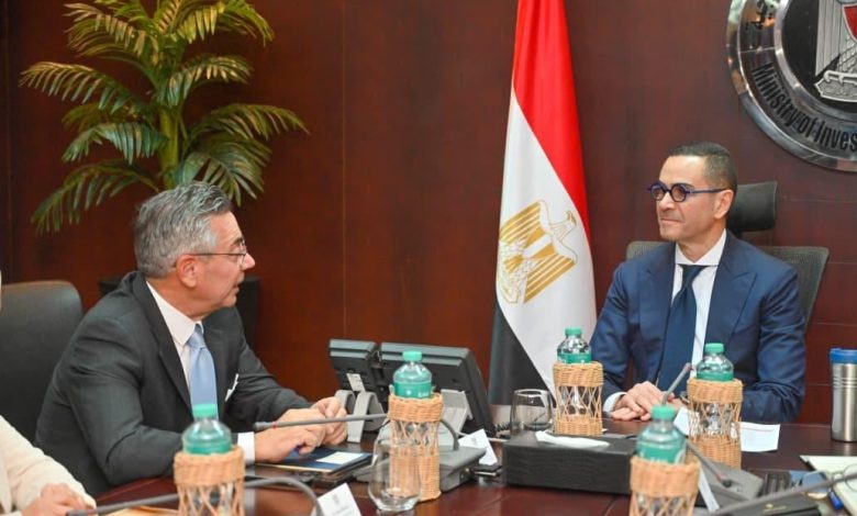 وزير الاستثمار: نستهدف توطين عددا من الصناعات في قطاعات السيارات والطاقة