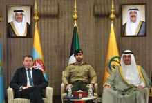 وزير الدفاع ناقش الموضوعات المشتركة مع المبعوث التجاري للمملكة المتحدة