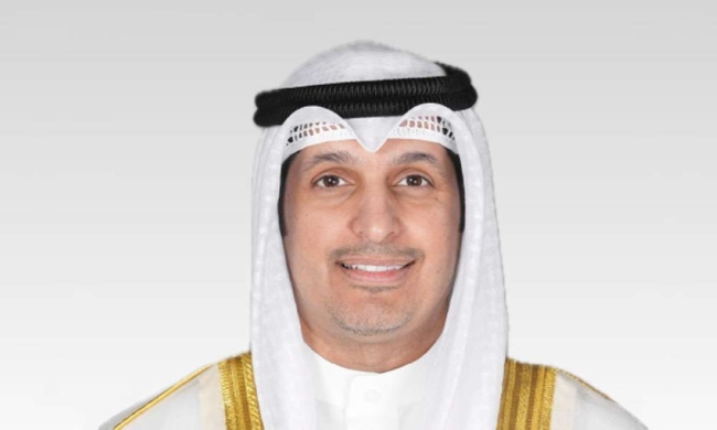 وزير الشباب يؤكد تشرف الأسرة الرياضية برعاية سمو الأمير للمباراة النهائية على كأس سموه