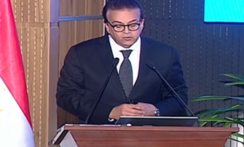 وزير الصحة: لا توجد محافظة أو قرية في مصر إلا وبها تطوير.. ونعمل على تحسين رواتب الأطباء