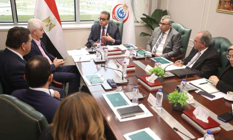 وزير الصحة يبحث سبل التعاون المشترك في مشروع مدينة النيل الطبية