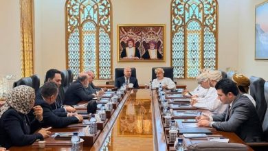 وزير النقل: بحث تسيير خط ملاحي بين مينائي السخنة وصلالة العماني