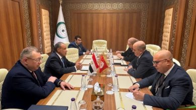 وزير الخارجية و نظيره التونسي