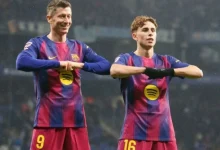 رفع برشلونة رصيده إلى 49 نقطة في صدارة جدول ترتيب «الليغا»، متقدماً بفارق 7 نقاط عن ريال مدريد.