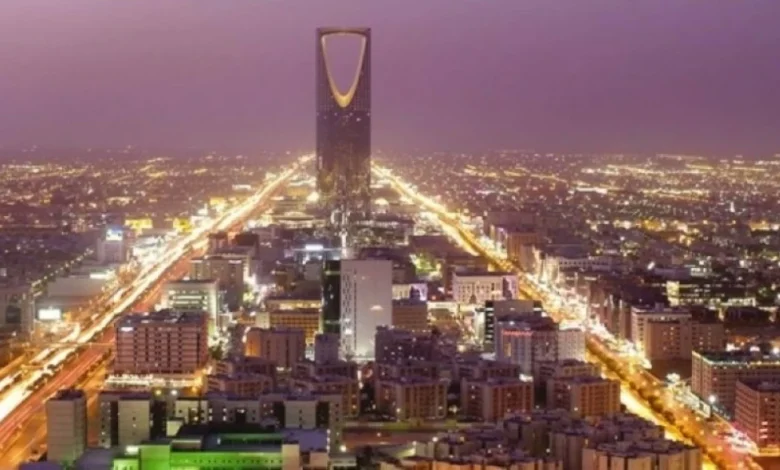 «الموارد البشرية»: فحوصات طبية دورية للعاملين في المهن الخطرة