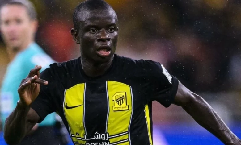 بعد ارتباط كانتي بعرض تركي.. كونسيساو يرد: أريد لاعباً يعمل من أجل الاتحاد