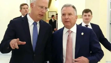 المبعوثان الروسي كيريل دميترييف والأمريكي ستيف ويتكوف.