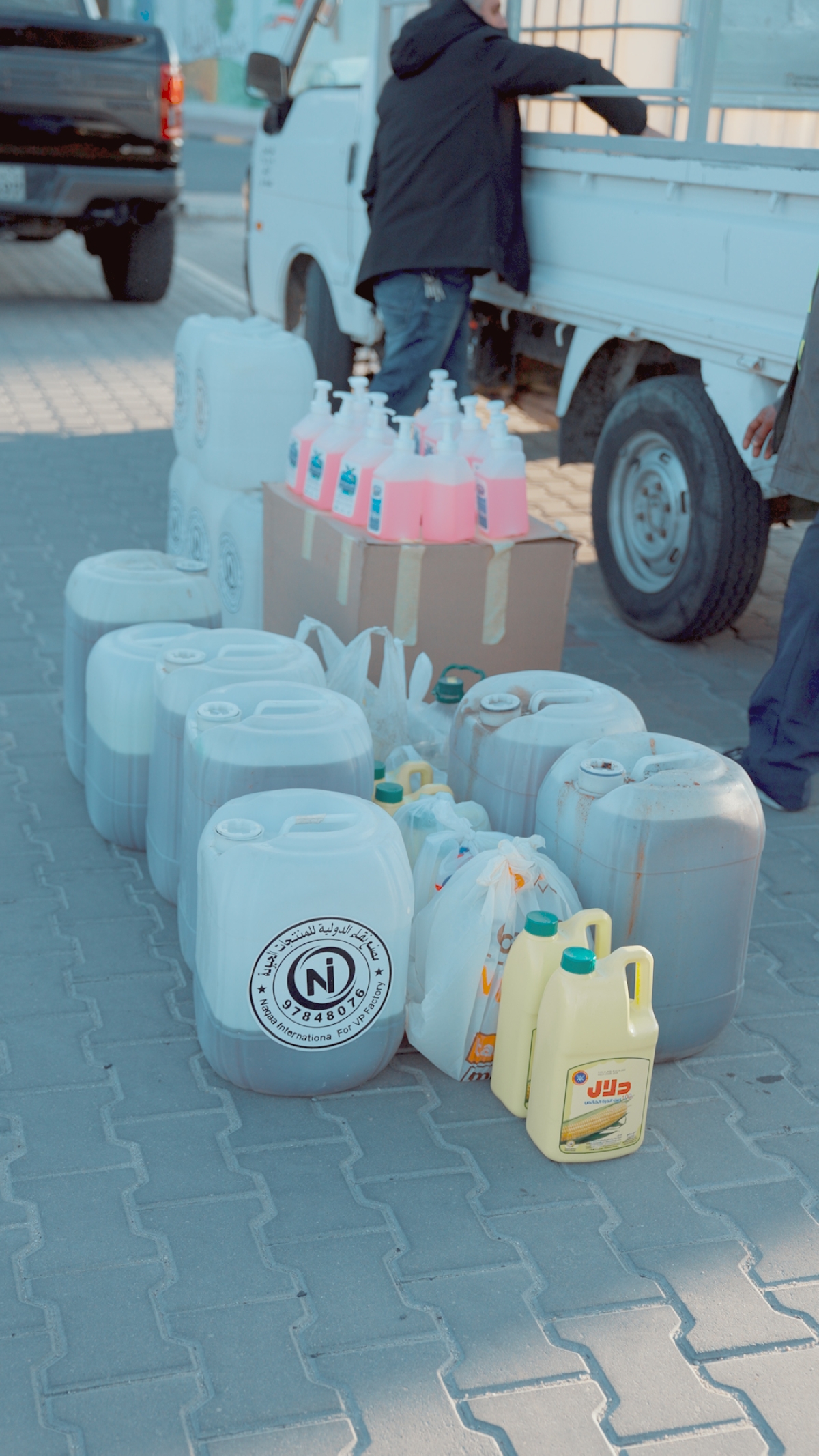 جمع مخلفات الزيوت والسوائل