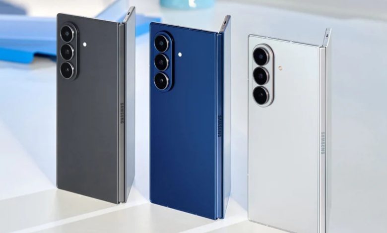 Galaxy Z Flip 7 وGalaxy Z Fold 7 يحصلان على أول تحديث برمجي في 2026