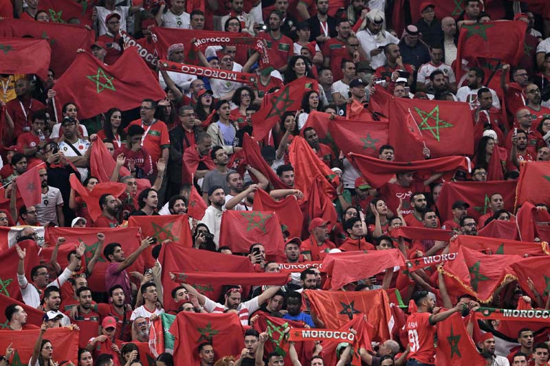 الجماهير المغربية تدعم "الأسود"