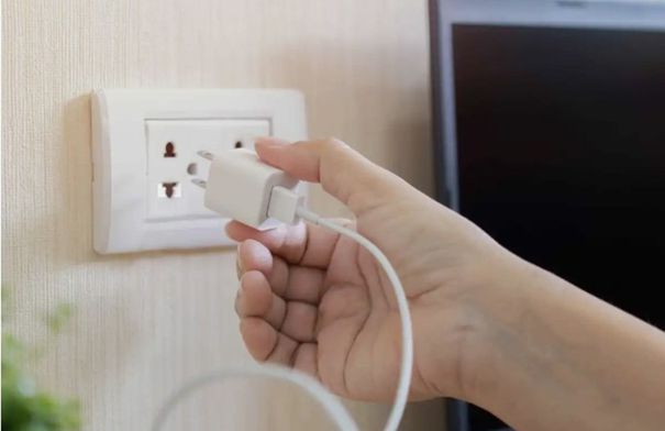 احذر.. هذه الأجهزة تستهلك كهرباء حتى وهي مغلقة...