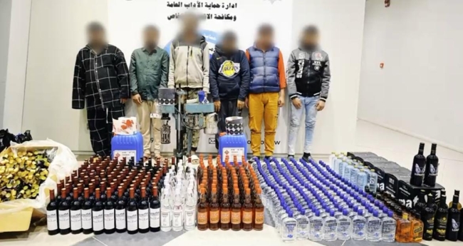 الأمن الجنائي يضبط مصنعًا لتصنيع مشروبات كحولية داخل استراحة بمنطقة كبد