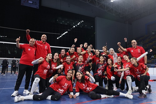 الأهلي يتوج ببطولة دوري مرتبط الطائرة للسيدات