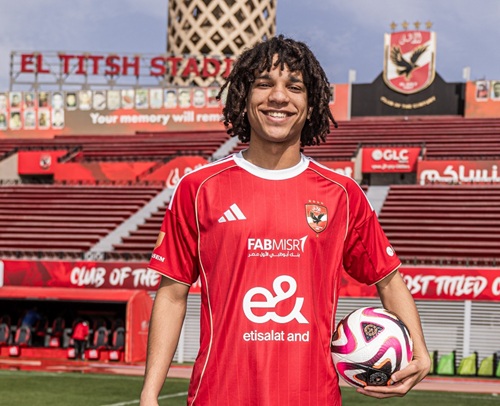 الأهلي يعلن عن ضم أوتاكا صفقته الأولى في 2026