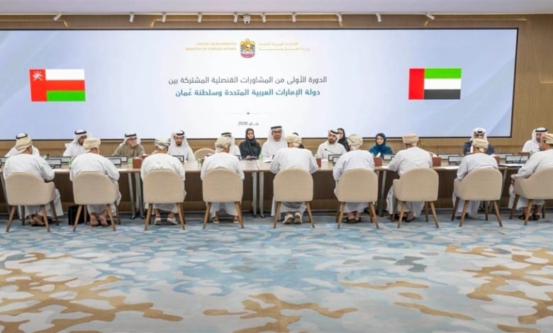 الإمارات وعُمان تبحثان تعزيز التعاون القنصلي المشترك