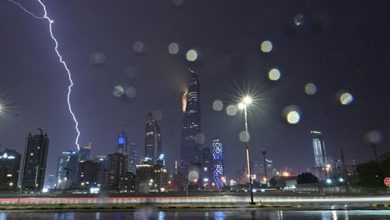 البرق يضيء ليل الكويت - الراي