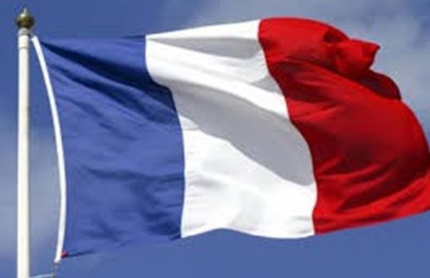 التدخل عسكريا في إيران "ليس الخيار المفضل" لفرنسا...