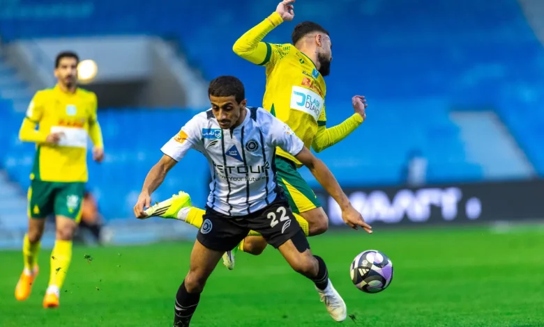 الخليج والشباب... سلبية و«حمراء»