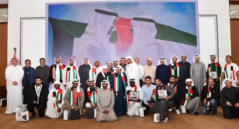 «الرياضات الجوية» الكويتي و«الجزيرة للطيران» الإماراتي يكرمان الطيارين المشاركين بـ «مسيرة المحبة»