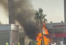 السيطرة على حريق نشب بمحلات تجارية في التجمع