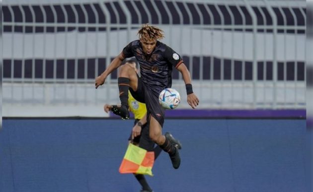 الشباب يتعاقد مع لاعب الاتحاد