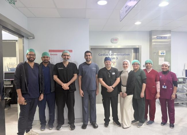 «الصحة»: نجاح أول عملية بالعالم لاستبدال الصمام الأورطي بالقسطرة لمريض يبلغ 111 عامًا