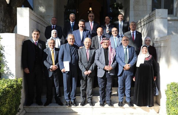 العيسوي يؤكد ضرورة تعزيز العمل الحزبي المكرس لخدمة الوطن...