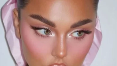 الكونسيلر الوردي: تقنية ذكية لتفتيح الهالات وإشراقة طبيعية