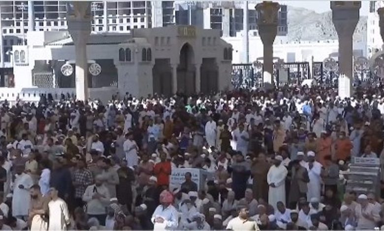 اللهم انصر إخواننا في فلسطين وطهر الأقصى من رجس اليهود الغاصبين