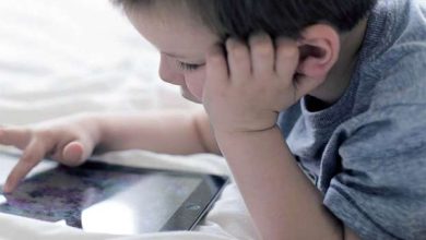 المجلس القومي للطفولة والأمومة يدعو إلى تنظيم استخدام الإنترنت وتحصين الأطفال رقميا