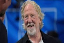 المخرج تيموثي باسفيلد يسلّم نفسه لسلطات نيو مكسيكو بتهمة الاعتداء الجنسي على طفل