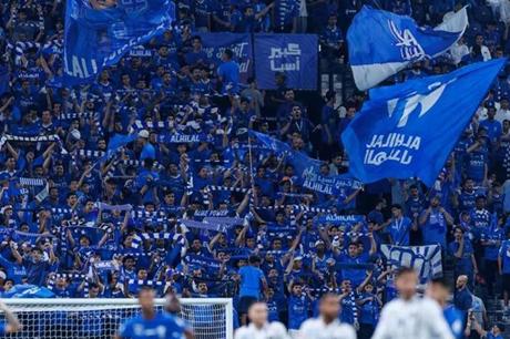 الهلال يجهز مفاجأة لجماهيره قبل الديربي