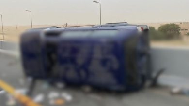 انقلاب مركبة على طريق صباح الأحمد وإصابة 4 أشخاص