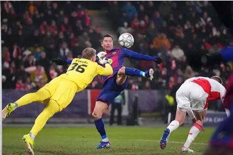 ببصمة البدلاء.. برشلونة ينجو من فخ سلافيا براج