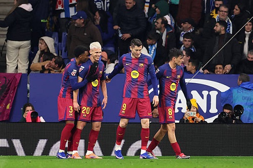 برشلونة يحسم ديربي كتالونيا أمام إسبانيول ويعزز صدارته للدوري الإسباني