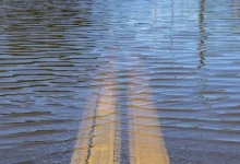 بلدية دير علا توسع مجرى سيل الزرقاء استعدادا لأمطار غزيرة...