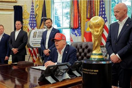 ترامب يهدد 6 منتخبات أوروبية مشاركة بكأس العالم