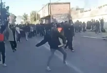 ترمب على خط احتجاجات إيران... وموجة تهديدات لقواعد أميركا